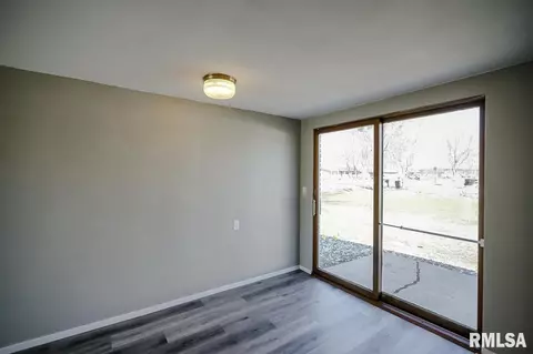 105 E Glendale St, Manito, IL 61546 photo 27