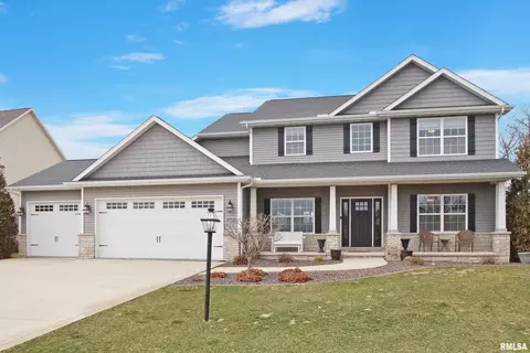 700 Evergreen Dr, Washington, IL 61571