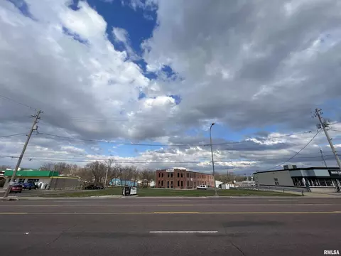 4426 N Prospect Rd, Peoria Heights, IL 61616