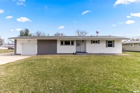2604 S Cameron Ln, Peoria, IL 61607