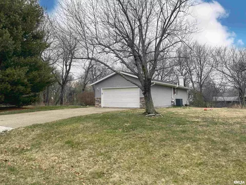 4724 S Queen Aleta Ct, Mapleton, IL 61547 photo 3