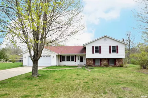 8216 N Ford Rd, Edwards, IL 61528