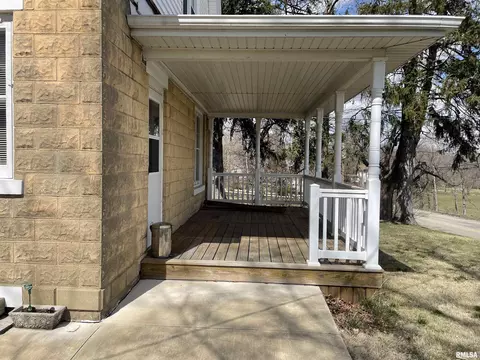 606 N Main St, Eureka, IL 61530 photo 10