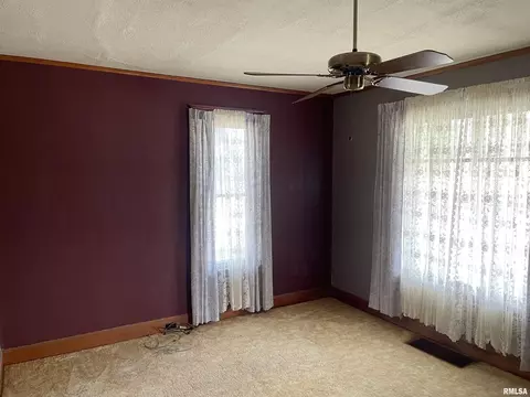 606 N Main St, Eureka, IL 61530 photo 28