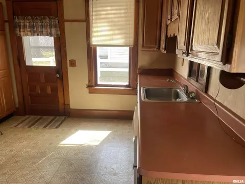 606 N Main St, Eureka, IL 61530 photo 20