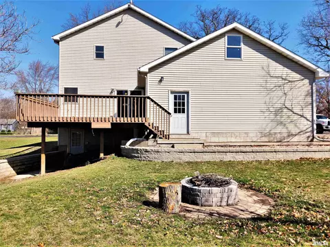 515 E Fast Ave, Mackinaw, IL 61755 photo 6