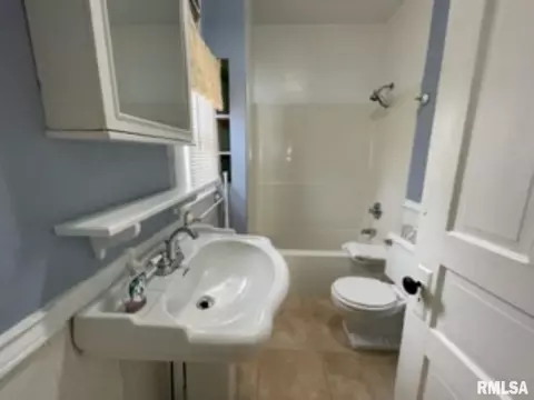 335 S Mechanic St, Macomb, IL 61455 photo 16