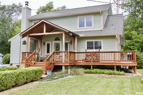 1227 E Cox Ave, Peoria Heights, IL 61616