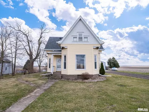 28069 Allentown Rd, Tremont, IL 61568