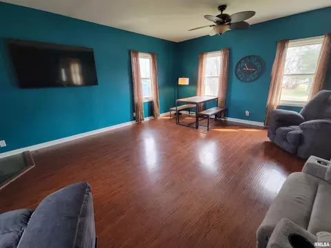 212 N Shaft St, Eureka, IL 61530 photo 14
