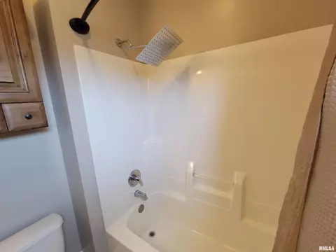 212 N Shaft St, Eureka, IL 61530 photo 27