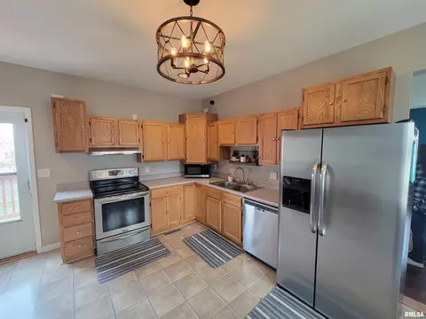 212 N Shaft St, Eureka, IL 61530 photo 5
