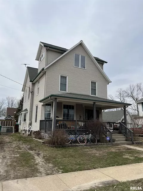 170 Gold, Farmington, IL 61531