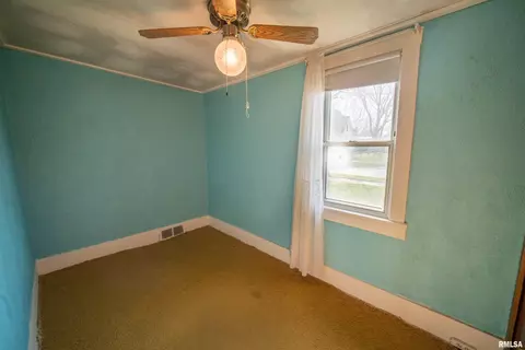 102 S Ohio Ave, Abingdon, IL 61410 photo 7