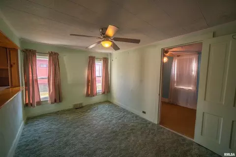 102 S Ohio Ave, Abingdon, IL 61410 photo 10