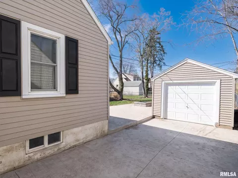 409 E Jackson St, Morton, IL 61550 photo 41