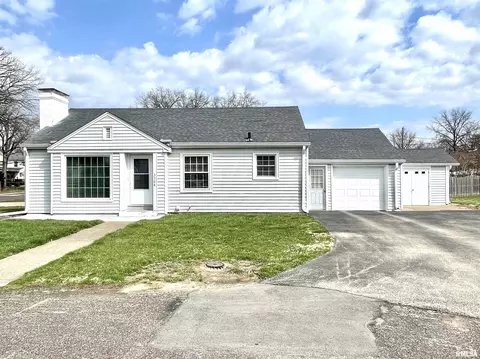 3308 N Kentwood Ct, Peoria, IL 61604