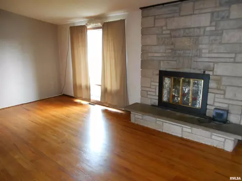 724 Madelyn Ave, Macomb, IL 61455 photo 3