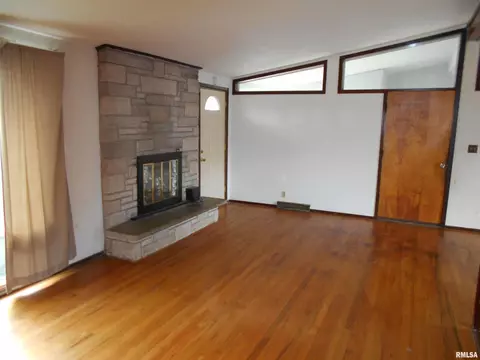 724 Madelyn Ave, Macomb, IL 61455 photo 2