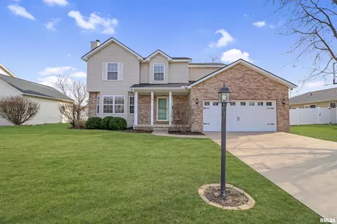 6 Remington Way, Washington, IL 61571