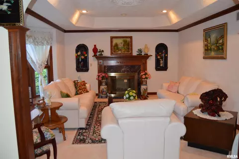 12710 N Georgetowne Rd, Dunlap, IL 61525 photo 5