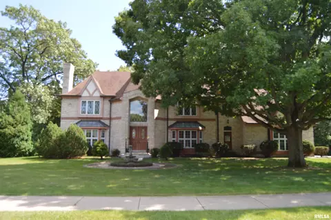 12710 N Georgetowne Rd, Dunlap, IL 61525