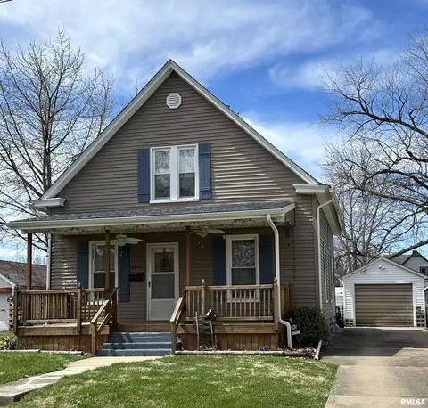 46 N 8th Ave, Canton, IL 61520