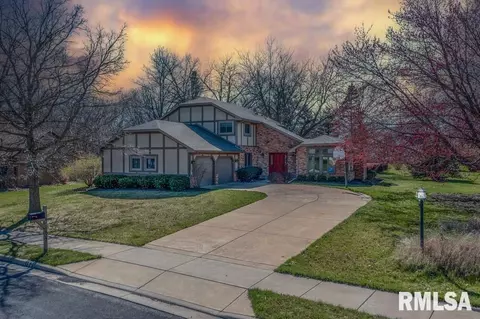 11925 N Windcrest Ct, Dunlap, IL 61525