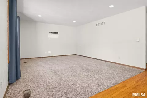 114 Apple Dr, Metamora, IL 61548 photo 4