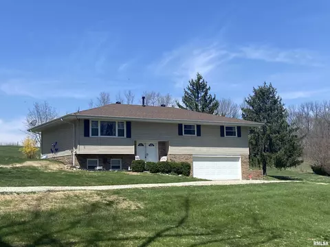 115 W Cypress Rd, Canton, IL 61520
