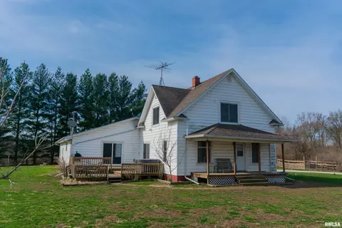 166 Knox Rd 2150 N, Galesburg, IL 61401