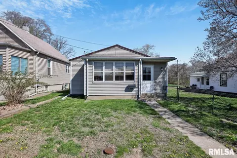 223 Collier Ave, Bartonville, IL 61607