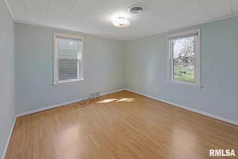 105 Bess St, Washington, IL 61571 photo 17