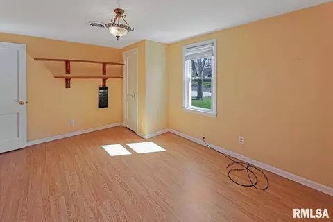 105 Bess St, Washington, IL 61571 photo 15
