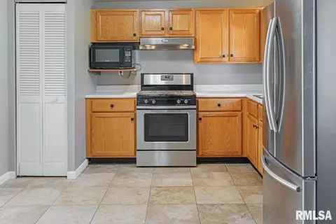 105 Bess St, Washington, IL 61571 photo 11
