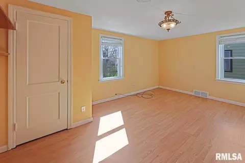 105 Bess St, Washington, IL 61571 photo 14