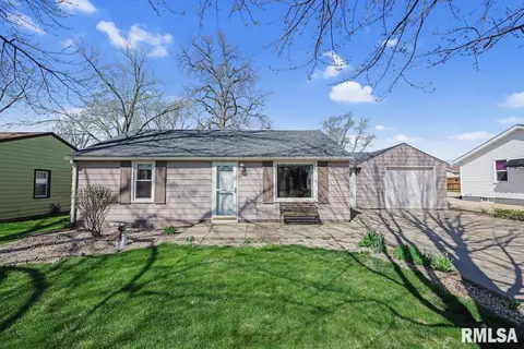 105 Bess St, Washington, IL 61571 photo 1