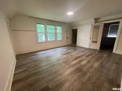 802 S Mcarthur St, Macomb, IL 61455 photo 14