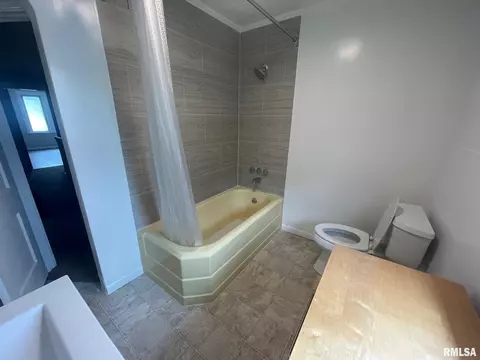 802 S Mcarthur St, Macomb, IL 61455 photo 11