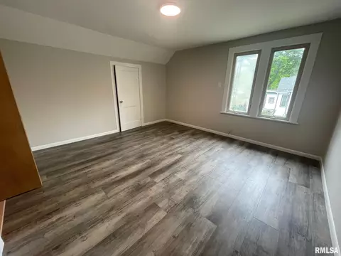 802 S Mcarthur St, Macomb, IL 61455 photo 13