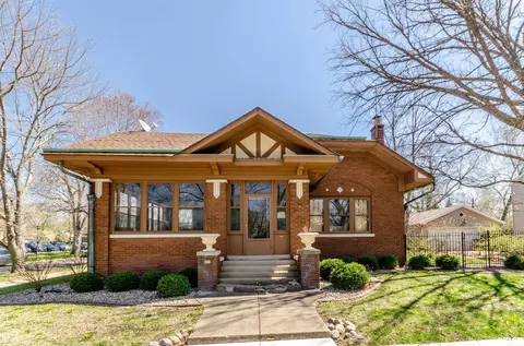 600 S 5th St, Pekin, IL 61554