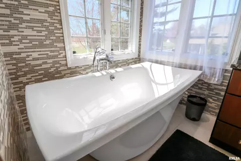 1020 W Bennett Ct, Dunlap, IL 61525 photo 25