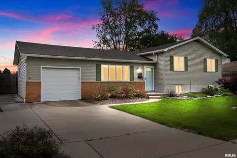 366 N Nebraska Ave, Morton, IL 61550