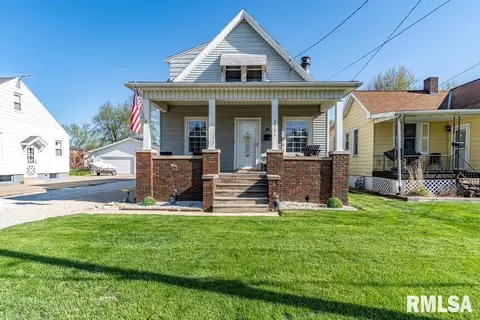 2121 W Clarke Ave, West Peoria, IL 61604