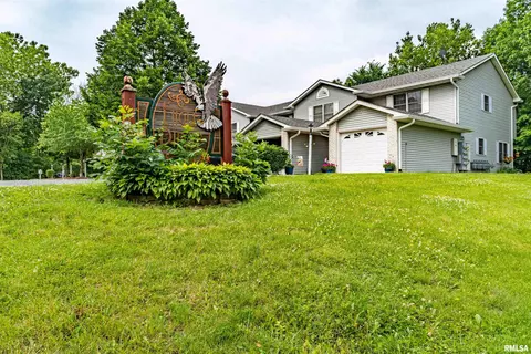 200 204-214 Quiet Creek Dr, East Peoria, IL 61611