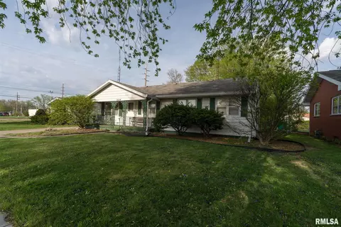 2124 Faringdon Rd, Springfield, IL 62702 photo 2