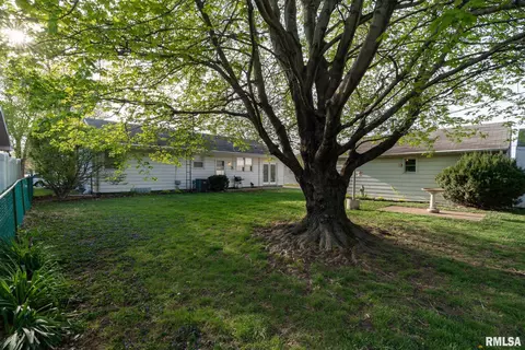 2124 Faringdon Rd, Springfield, IL 62702 photo 27