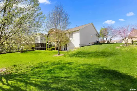 108 W Hillside Ct, Dunlap, IL 61525 photo 54