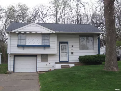 5918 N Keenland Ave, Peoria, IL 61614