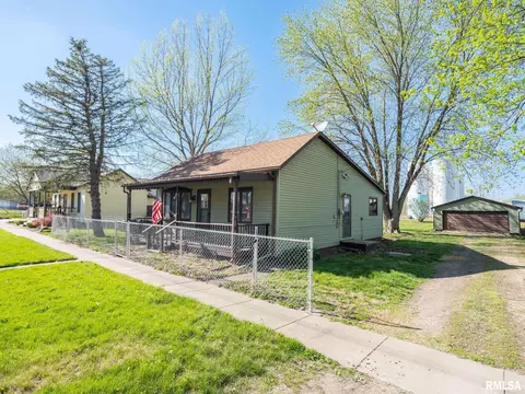 236 E Monroe St, Greenview, IL 62642 photo 30